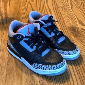2011 Jordan 3 Black/Cement Size 5.5Y